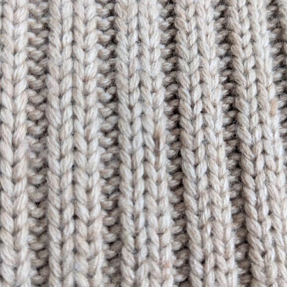 Eivissa Faux Fur Trim cable knit ribbed REVERSIBLE vest - Picture 9 of 9